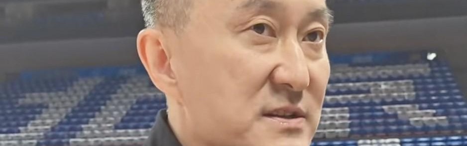 杜锋：系列赛看到了年轻人的担当和成长，希望今晚大家继续拼