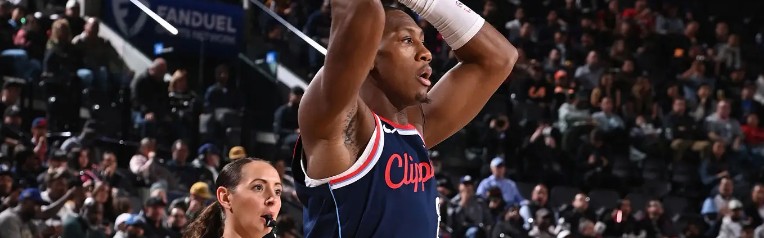 开云体育-近段时间进攻效率下滑，快船后场大闸这方面的表现有些令人担心？