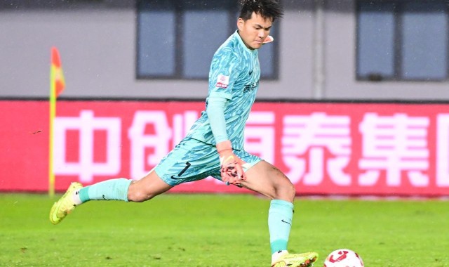 开云体育-没拿到最佳，李昊一句话显大将之风，王钰栋却把自己推上风口浪尖